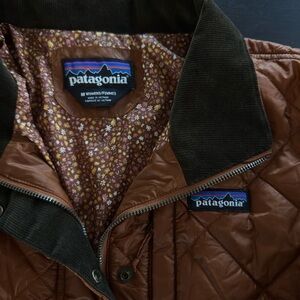 Patagonia Lightweight Quilted Puffer Jacket (Size: M)